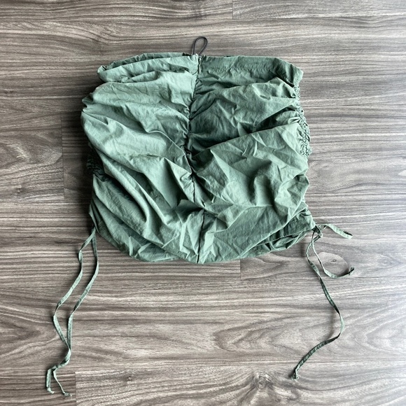 Tic Toc Womens Green Strapless Crop Top Small - Picture 4 of 4